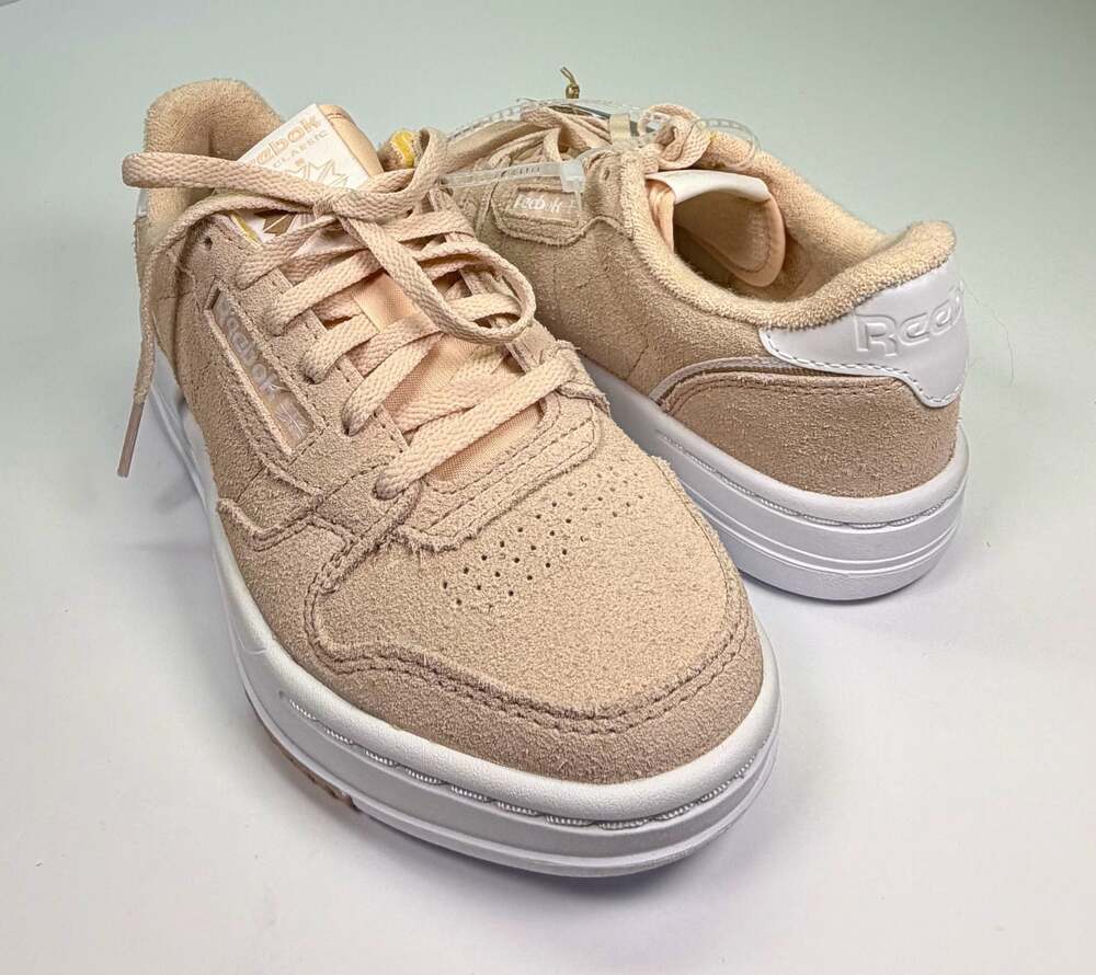 Reebok Phase Court Women's Suede Sneakers in Bleached Peach White Earth Size 5